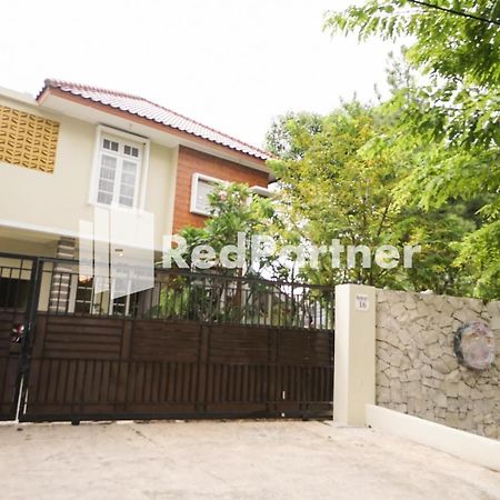 Fazza Syariah Mitra Reddoorz Hotel Jakarta Luaran gambar