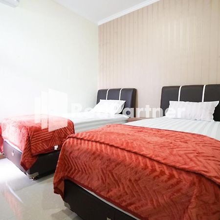 Fazza Syariah Mitra Reddoorz Hotel Jakarta Luaran gambar