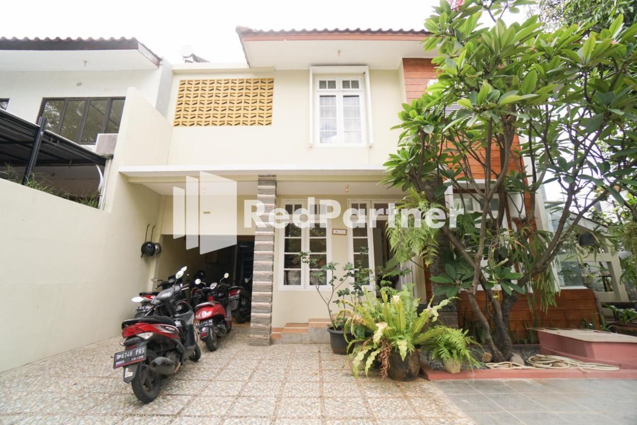 Fazza Syariah Mitra Reddoorz Hotel Jakarta Luaran gambar