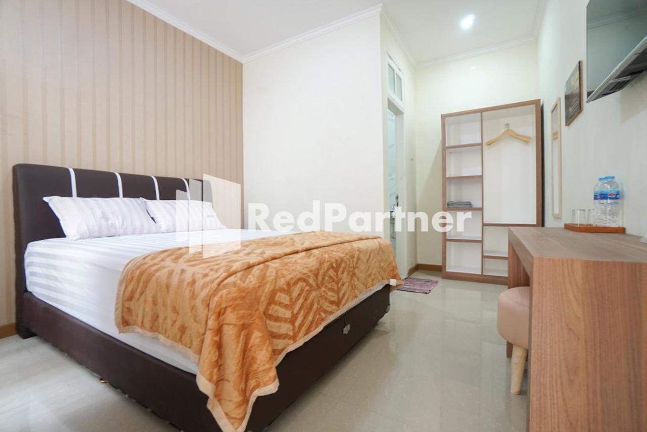 Fazza Syariah Mitra Reddoorz Hotel Jakarta Luaran gambar