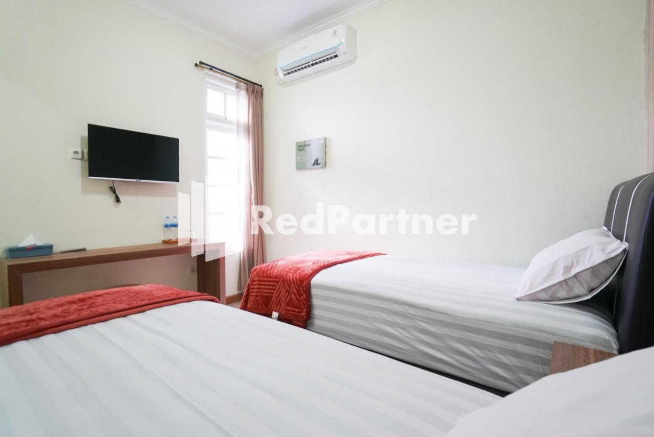 Fazza Syariah Mitra Reddoorz Hotel Jakarta Luaran gambar