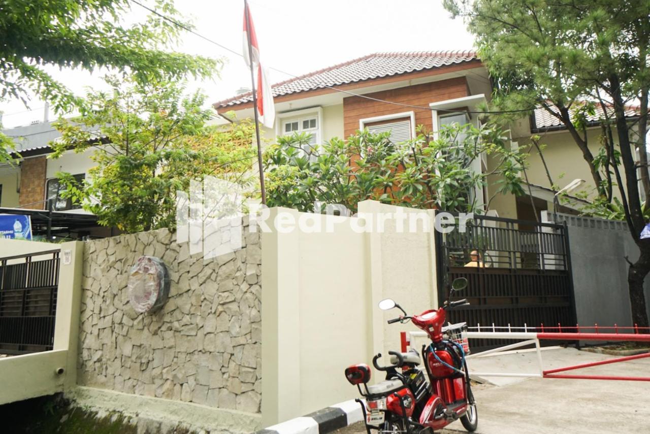 Fazza Syariah Mitra Reddoorz Hotel Jakarta Luaran gambar