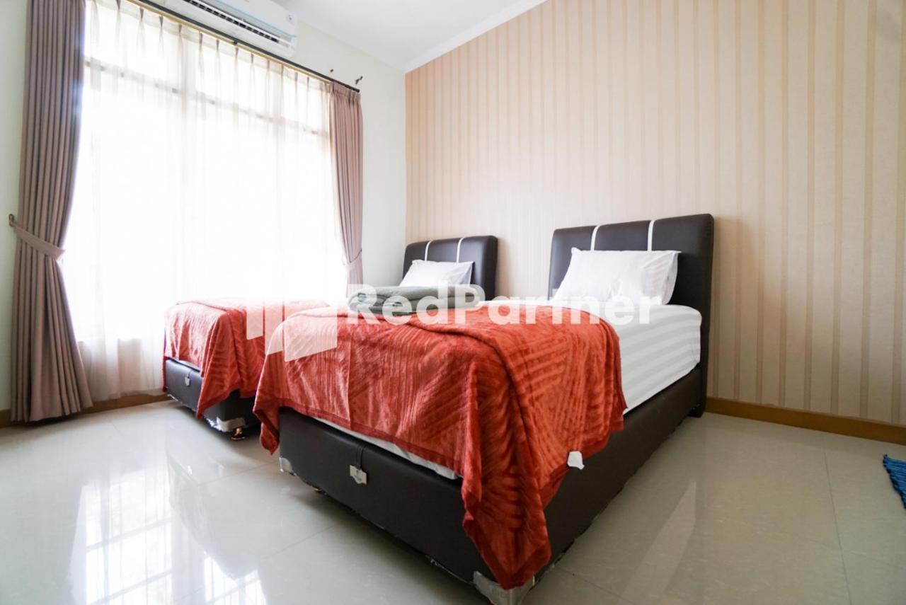 Fazza Syariah Mitra Reddoorz Hotel Jakarta Luaran gambar