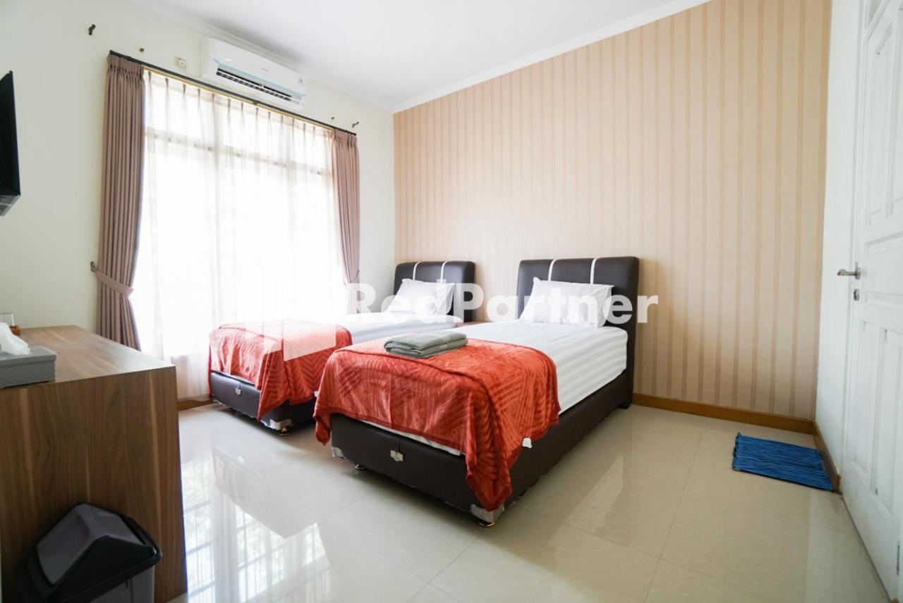Fazza Syariah Mitra Reddoorz Hotel Jakarta Luaran gambar
