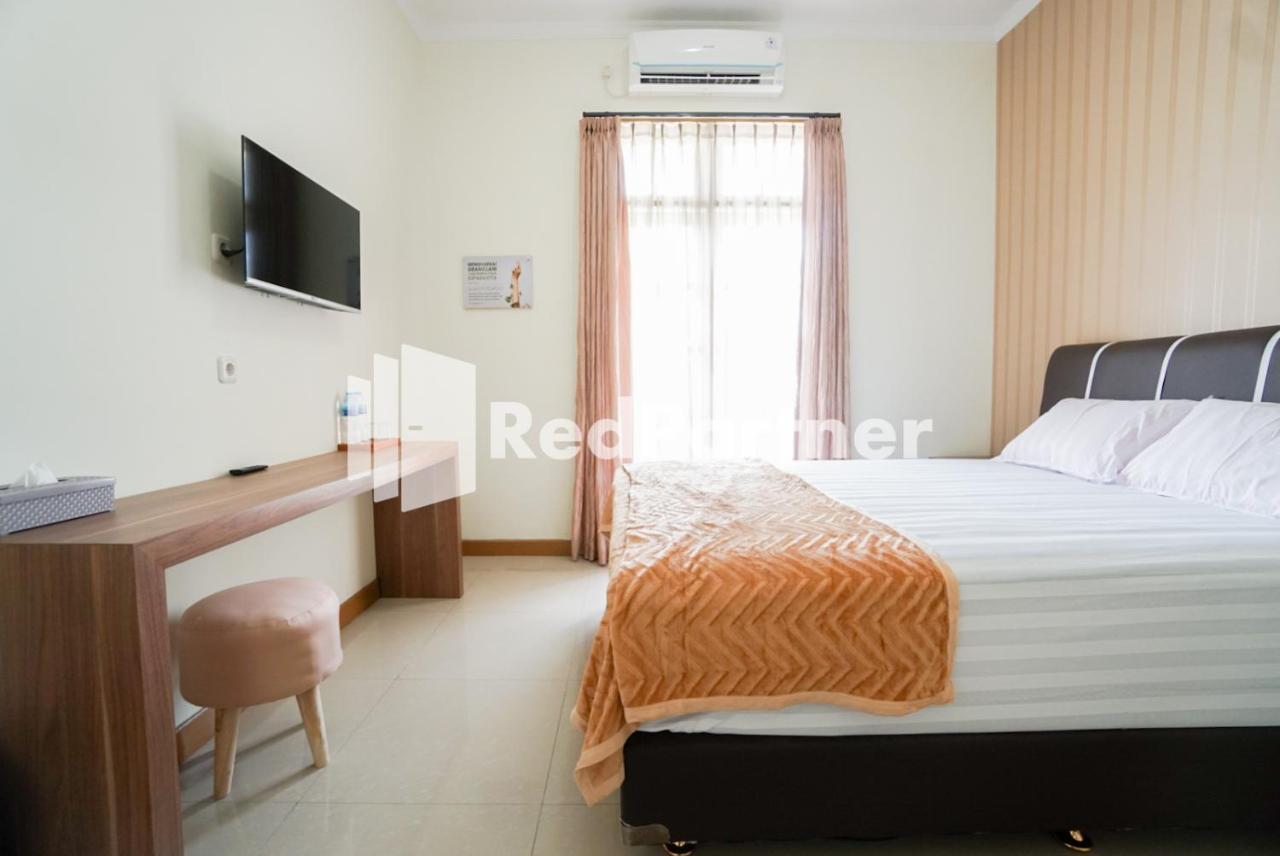 Fazza Syariah Mitra Reddoorz Hotel Jakarta Luaran gambar